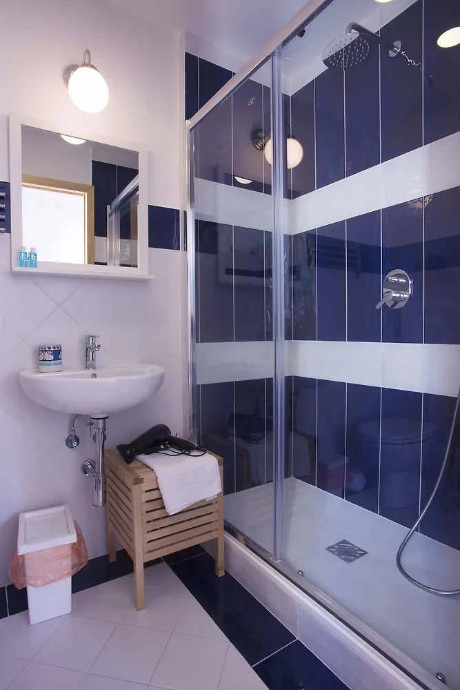 Neapolitan Rooms Naples